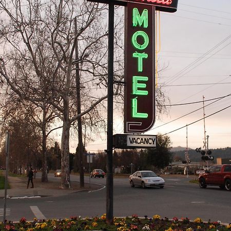 סנט הלנה El Bonita Motel מראה חיצוני תמונה