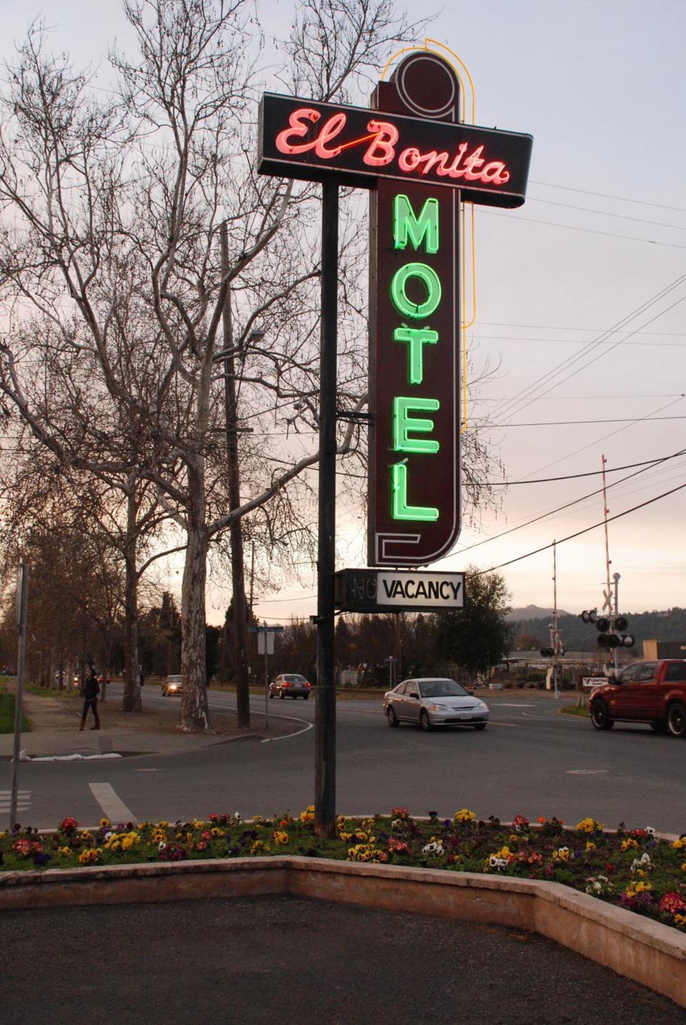 סנט הלנה El Bonita Motel מראה חיצוני תמונה